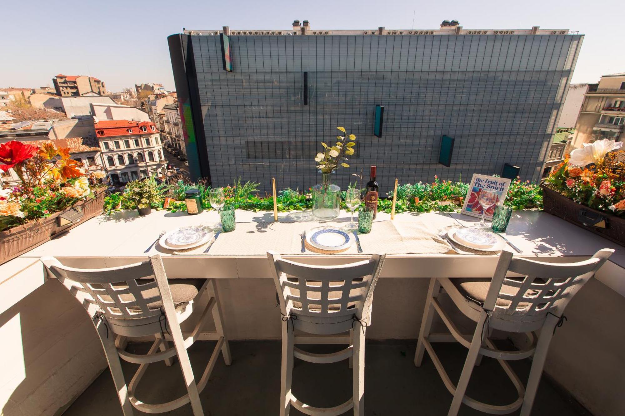 Old Town Apartment With Amazing View From The Balcony Букурещ Екстериор снимка