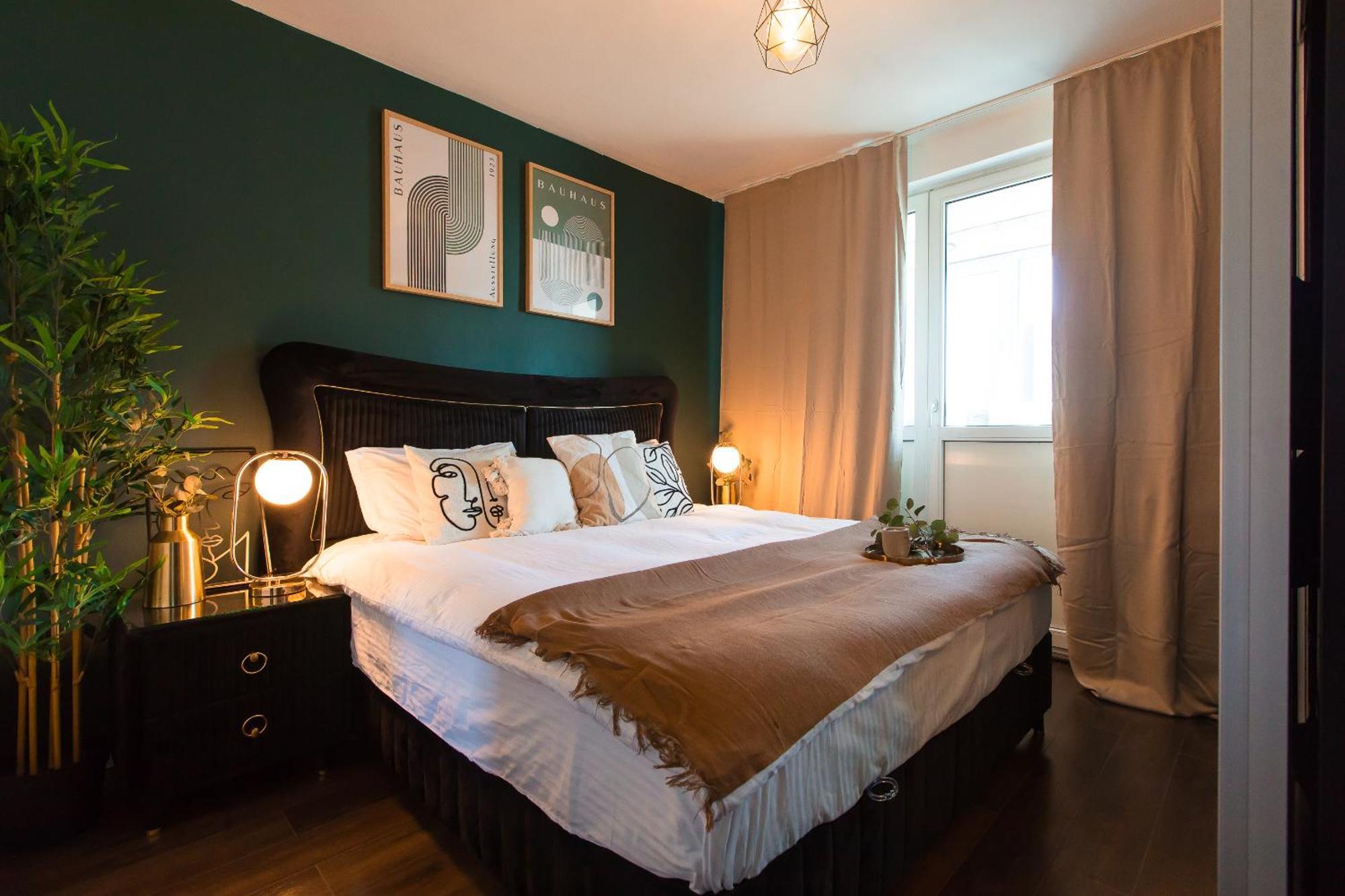 Old Town Apartment With Amazing View From The Balcony Букурещ Екстериор снимка