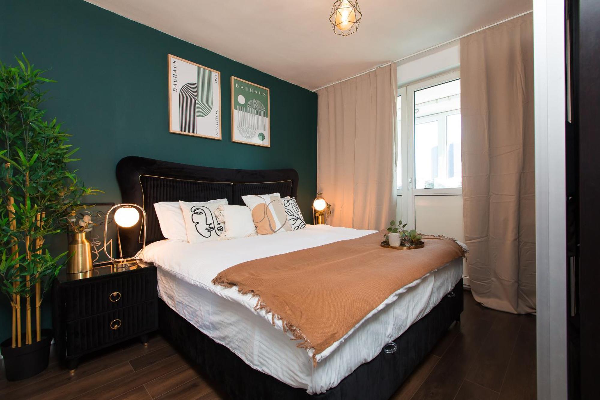 Old Town Apartment With Amazing View From The Balcony Букурещ Екстериор снимка